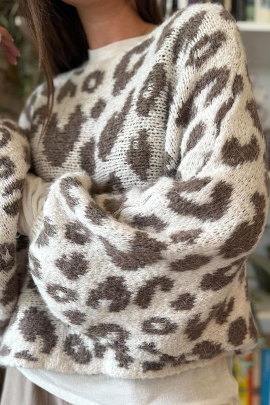 Big Softie Leopard Roo Knit Earth & Ecru